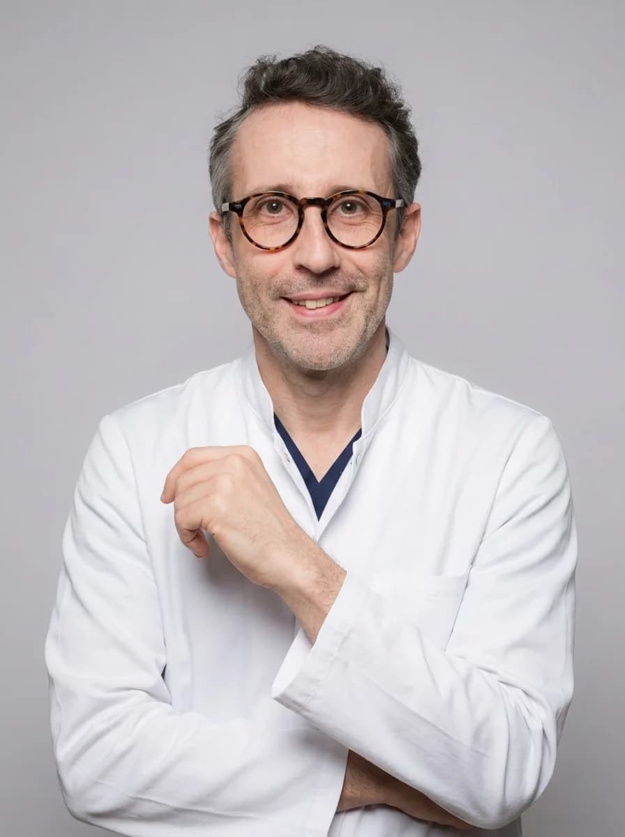Portrait professionnel de dentiste - rendu IA naturaliste pour LinkedIn