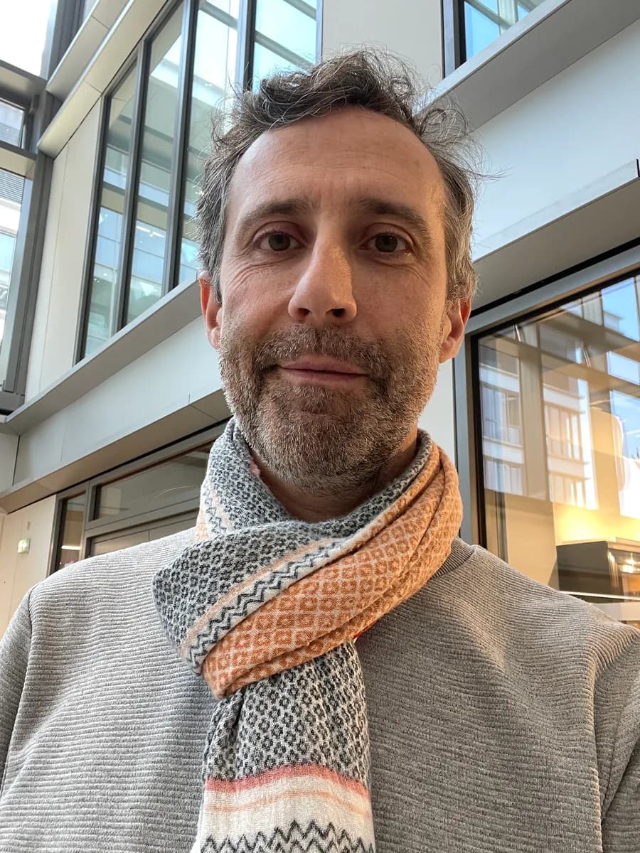 Exemple de selfie de mauvaise qualité sur Doctolib - signal négatif pour les patients anxieux qui cherchent un dentiste